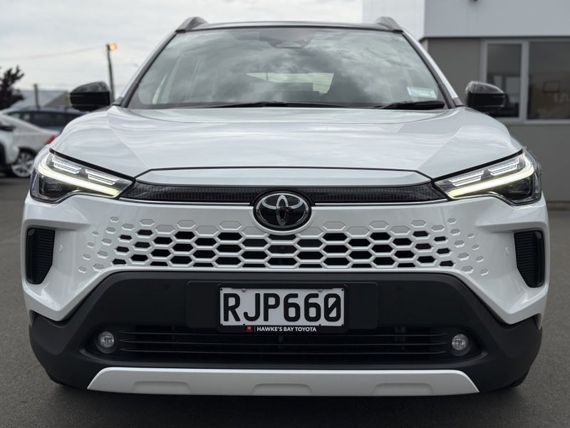 2025 Toyota Corolla Cross Limited 2.0P HEV ECVT... image 5