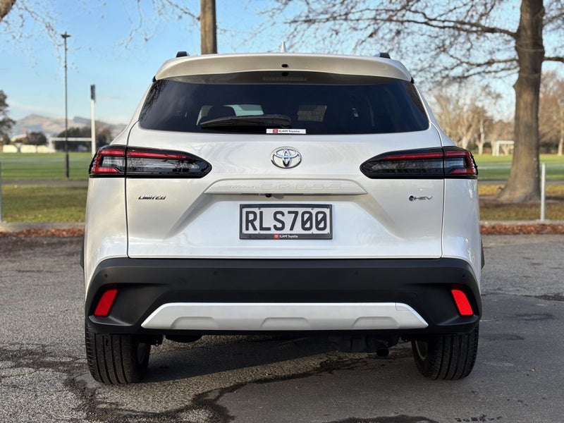 2025 Toyota Corolla Cross Limited 2.0P HEV ECVT... image 4