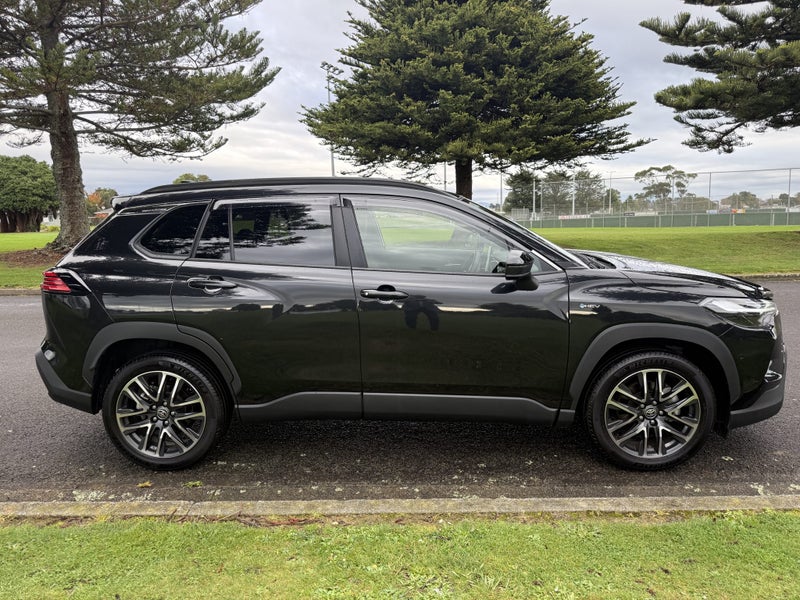 2025 Toyota Corolla Cross Limited 2.0P Hybrid A... image 2