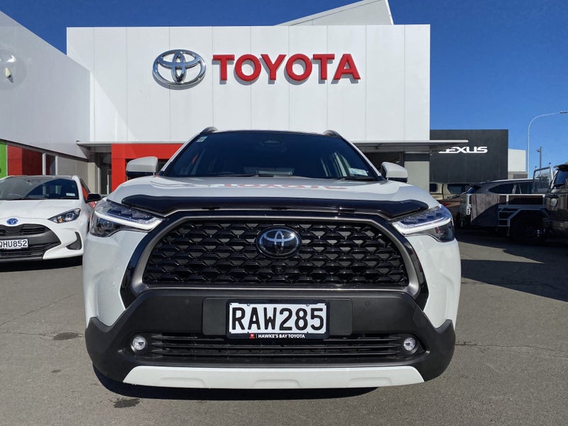 2025 Toyota Corolla Cross Limited image 3