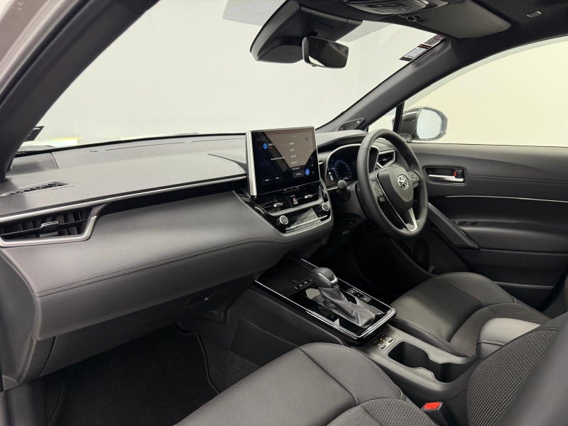 2025 Toyota Corolla Cross Limited Hybrid image 4