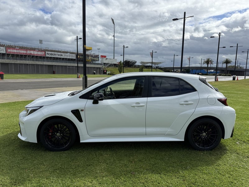 2025 Toyota Corolla GR 1.6PT 4WD Manual Hatch image 4