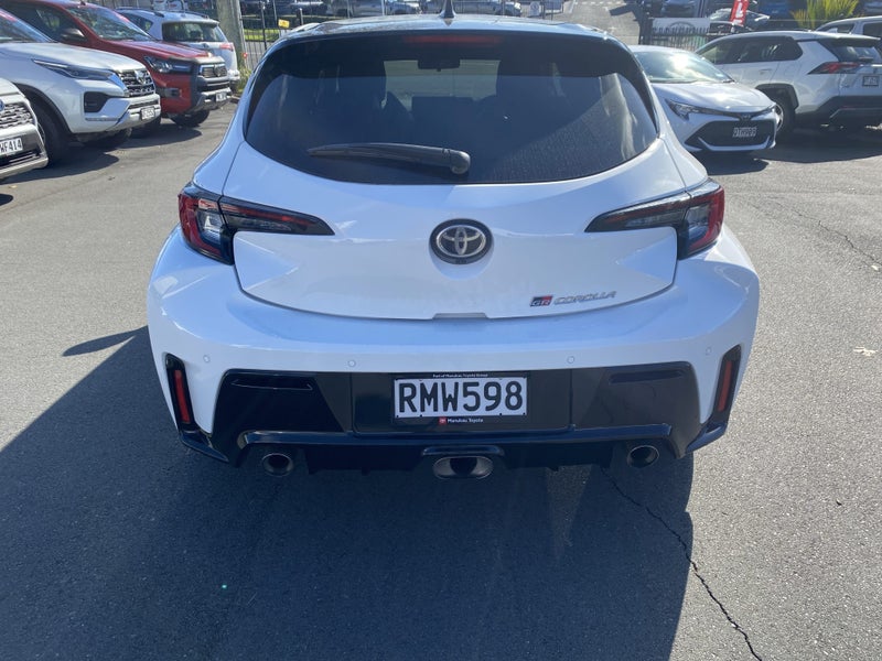 2025 Toyota Corolla GR 1.6PT 6MT AWD image 3