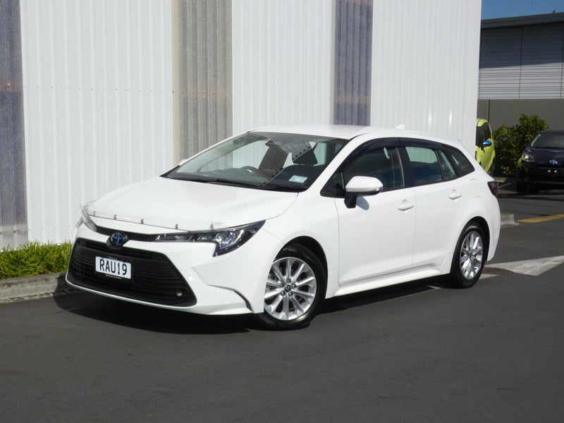 2025 Toyota Corolla GX image 1