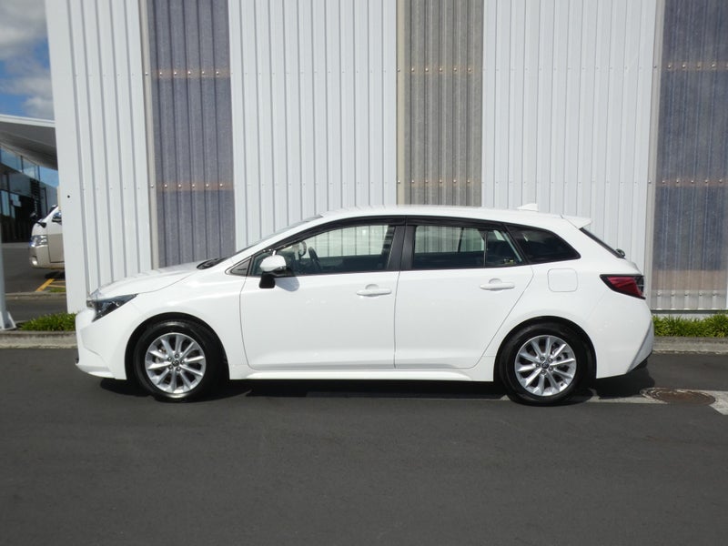 2025 Toyota Corolla GX image 4