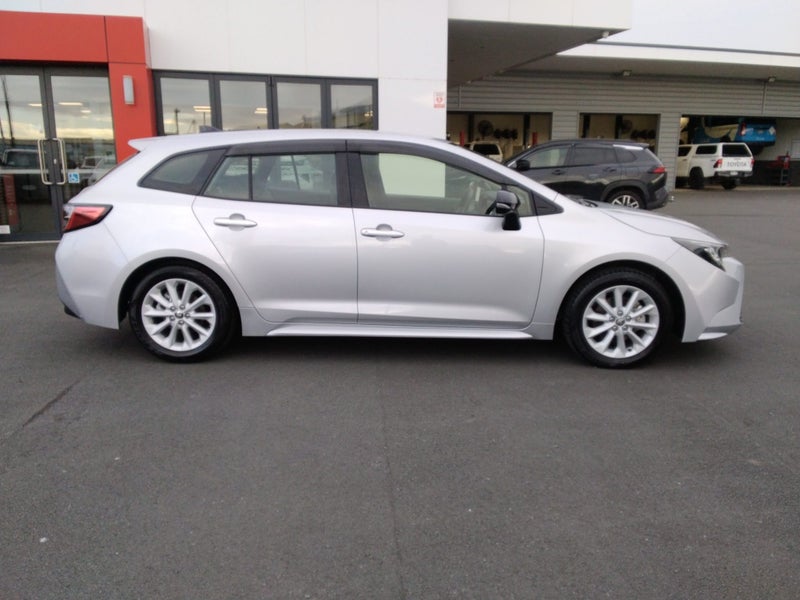 2025 Toyota Corolla GX 1.8 HEV ECVT FWD WG/5D/5S image 2