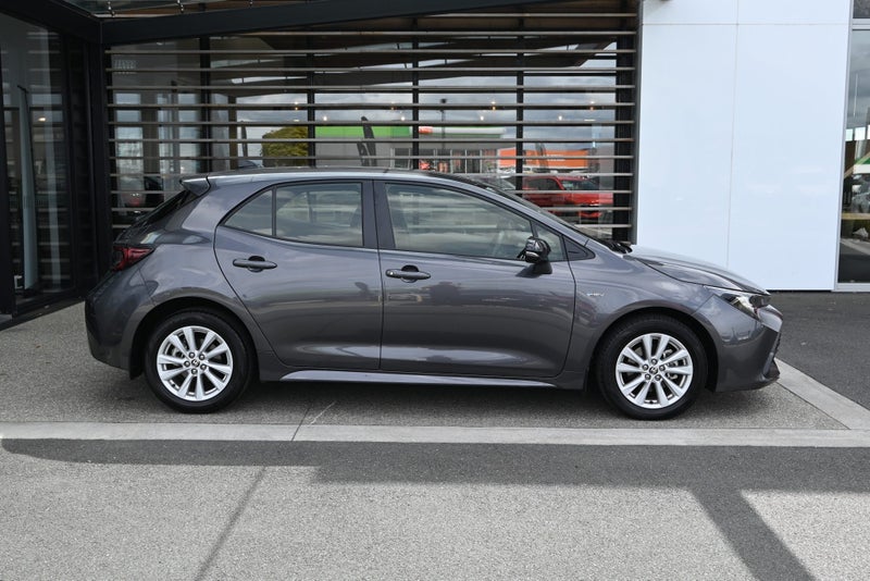 2025 Toyota Corolla GX 1.8 Petrol Hybrid FWD Ha... image 5
