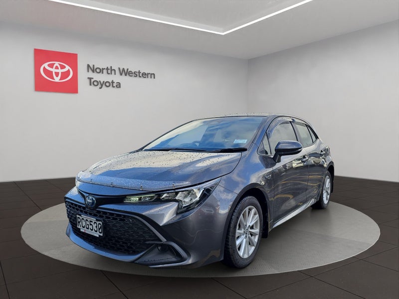 2025 Toyota Corolla GX 1.8L Hybrid 2WD Hatchback image 3