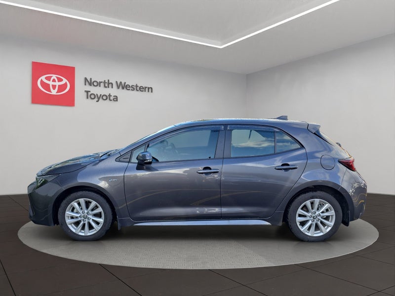 2025 Toyota Corolla GX 1.8L Hybrid 2WD Hatchback image 4