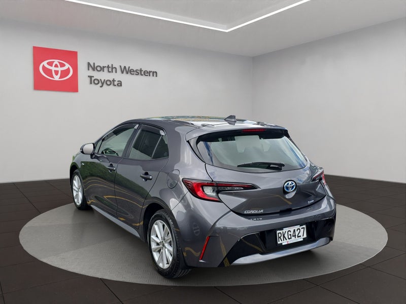 2025 Toyota Corolla GX 1.8L Hybrid FWD Hatchback image 5