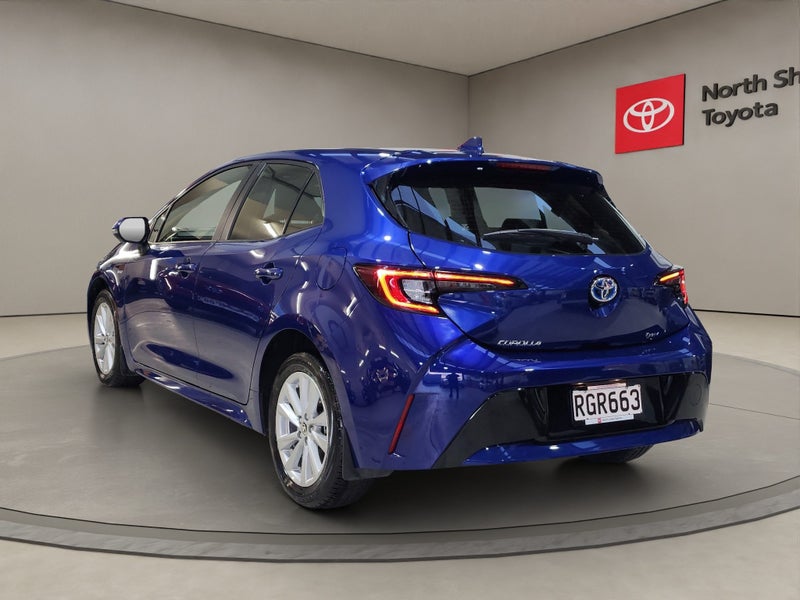 2025 Toyota Corolla GX 1.8L Hybrid FWD Hatchback image 5