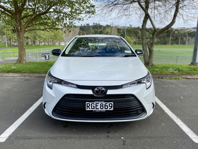 2025 Toyota Corolla GX 1.8L Petrol HYBRID Auto... image 4