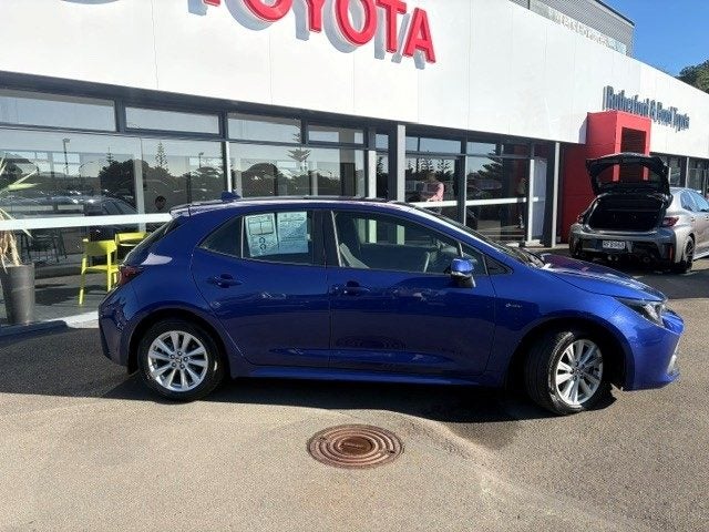 2025 Toyota Corolla GX 1.8P HEV image 4