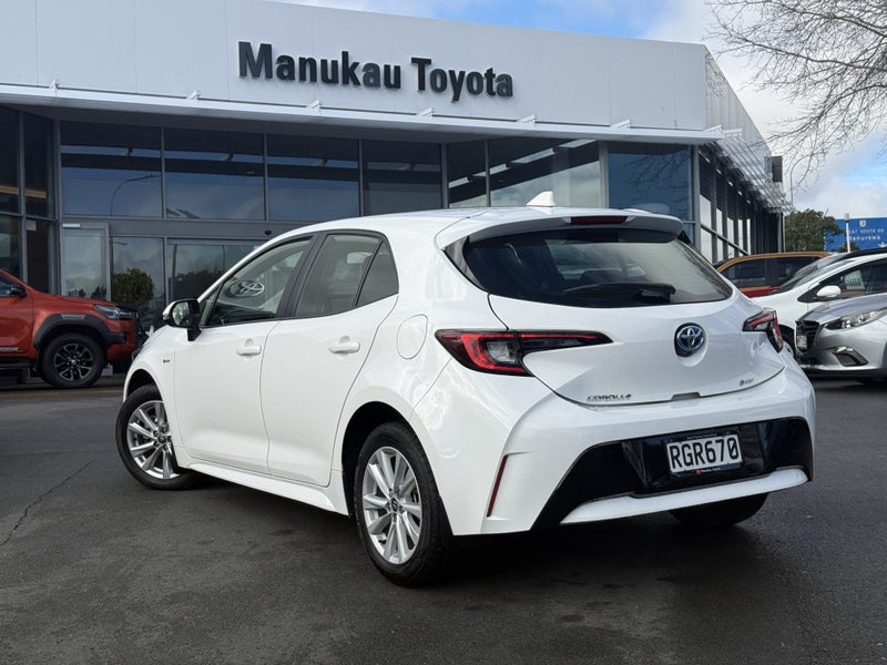 2025 Toyota Corolla GX 1.8P HEV image 3