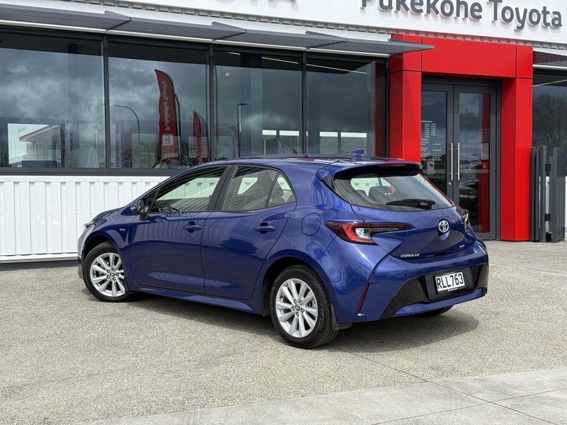 2025 Toyota Corolla GX 1.8P HEV CVT FWD Hatchback image 5