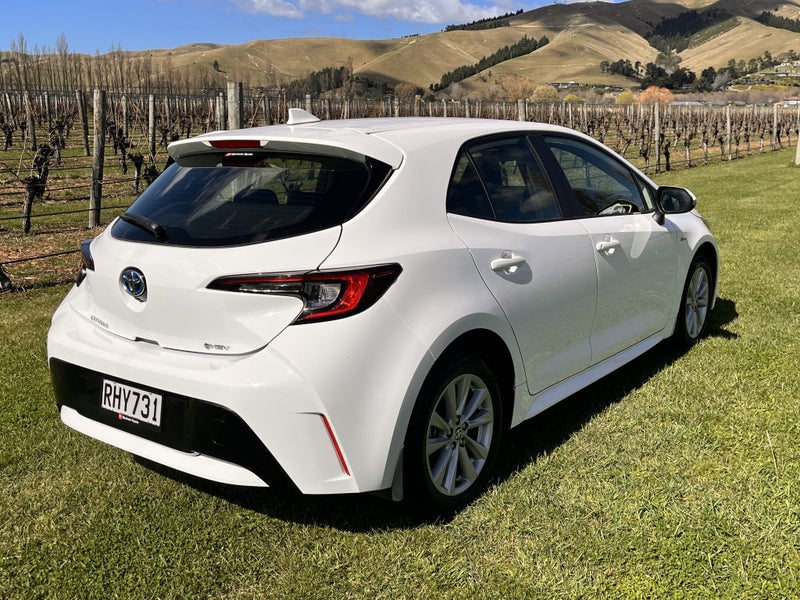 2025 Toyota Corolla GX 1.8P HEV CVT FWD HB/5D/5S image 4