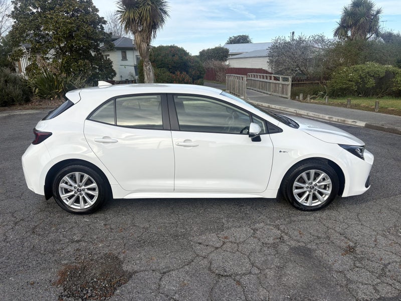 2025 Toyota Corolla GX 1.8P HEV CVT FWD HB/5D/5S image 3