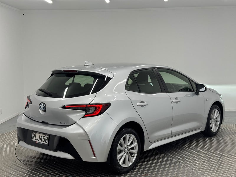 2025 Toyota Corolla GX 1.8P Hybrid image 3