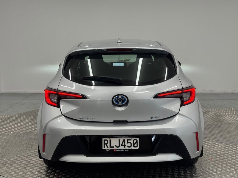 2025 Toyota Corolla GX 1.8P Hybrid image 4