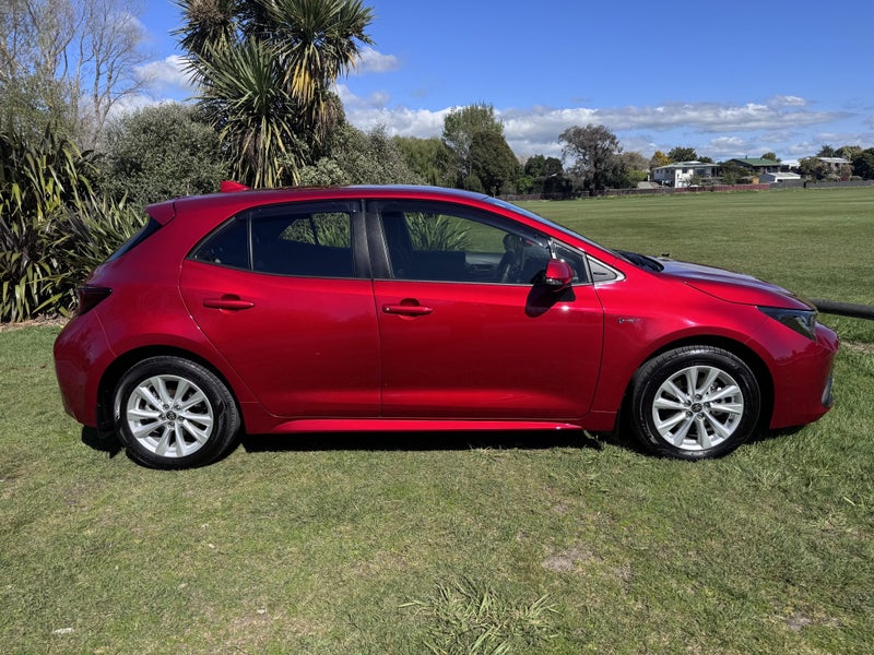 2025 Toyota Corolla GX 1.8P Hybrid FWD Automati... image 5