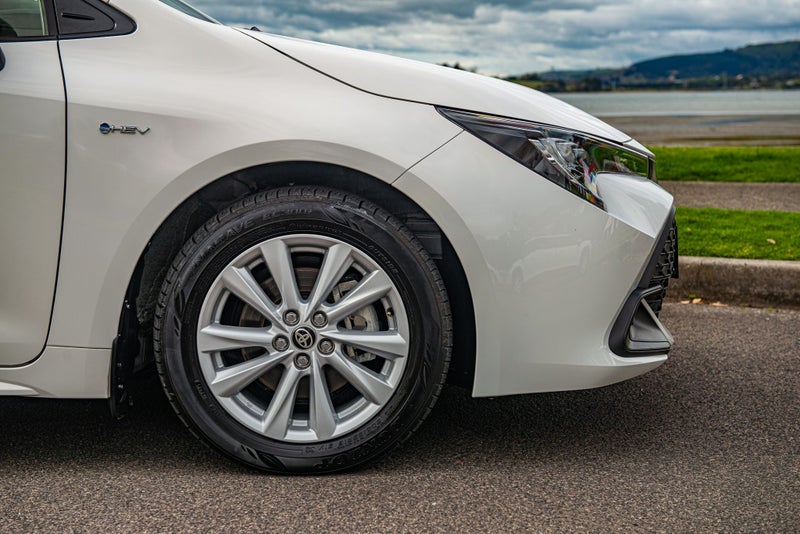 2025 Toyota Corolla GX 1.8PH image 3