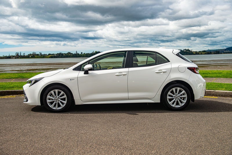 2025 Toyota Corolla GX 1.8PH image 5