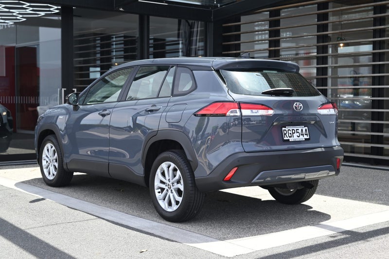 2025 Toyota Corolla GX 2.0 Petrol Hybrid FWD SUV image 2