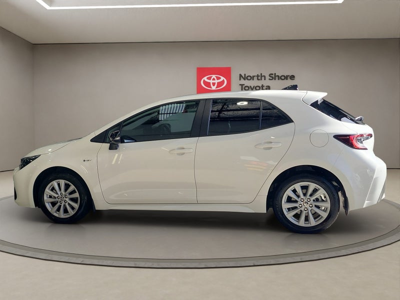 2025 Toyota Corolla SX 1.8L Hybrid FWD Hatchback image 4