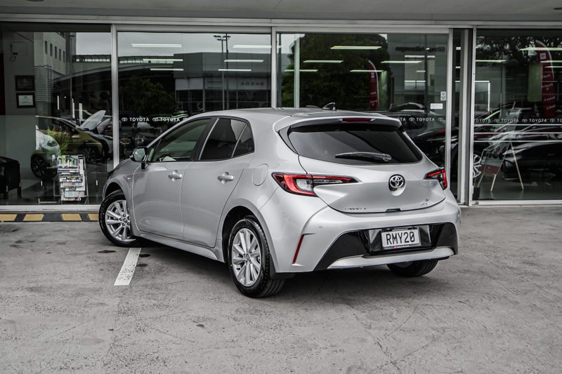 2025 Toyota Corolla SX 1.8L Petrol Hybrid Hatch... image 3