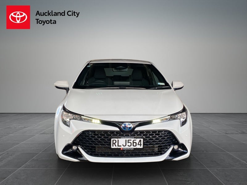 2025 Toyota Corolla SX 1.8P HEV CVT FWD HB\ image 2