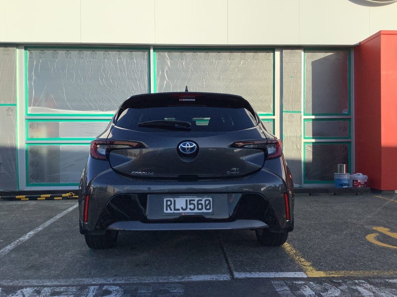 2025 Toyota Corolla SX 1.8P HEV HYBRID HATCHBACK image 4