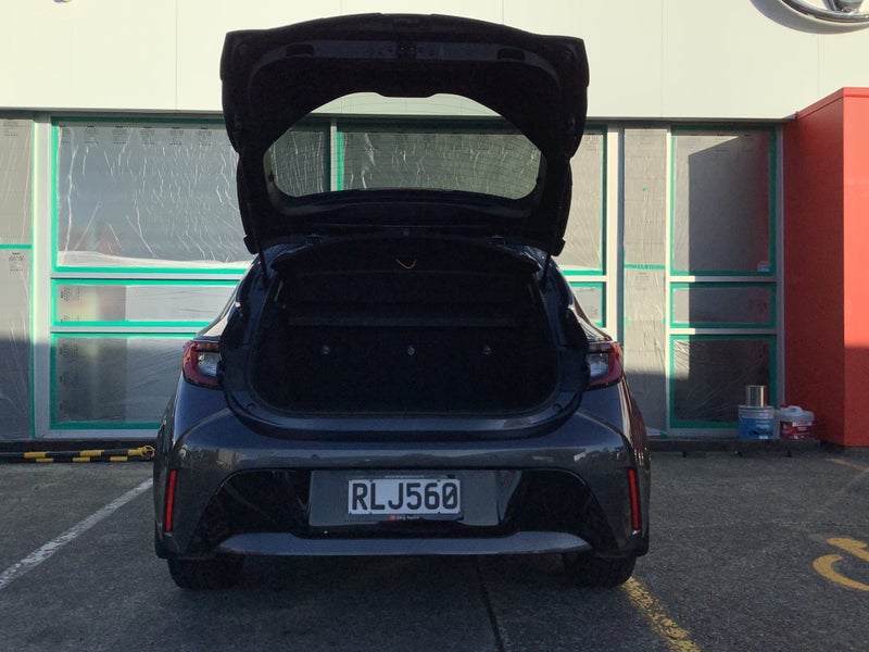 2025 Toyota Corolla SX 1.8P HEV HYBRID HATCHBACK image 5