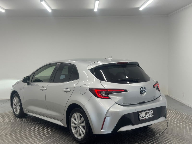 2025 Toyota Corolla SX 1.8P Hybrid image 5
