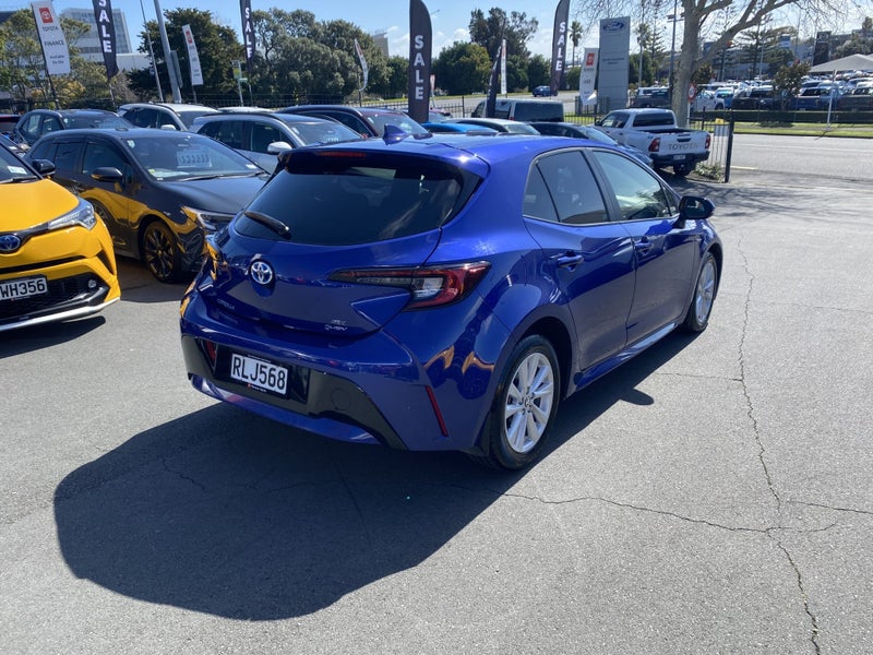 2025 Toyota Corolla SX 1.8P Hybrid image 2