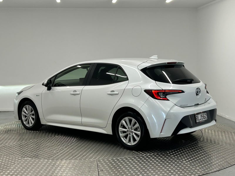 2025 Toyota Corolla SX 1.8P Hybrid image 5
