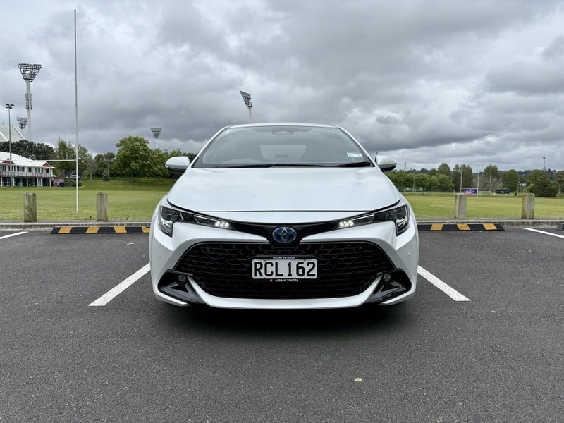 2025 Toyota Corolla SX Hatch 1.8L Petrol HYBRID... image 2