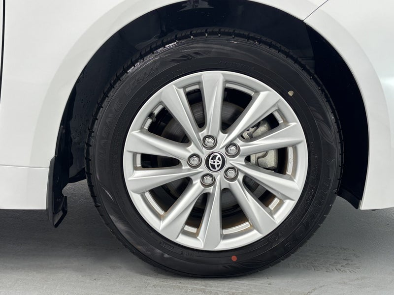 2025 Toyota Corolla SX Hybrid Hatch image 4