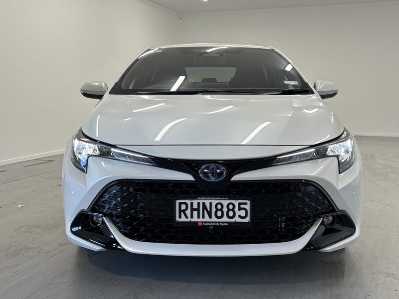 2025 Toyota Corolla SX Hybrid Hatch image 5