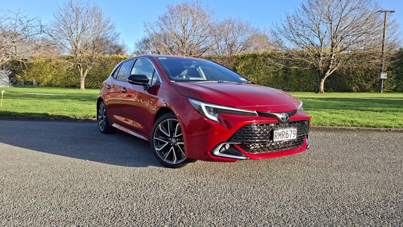2025 Toyota Corolla ZR 1.8 Petrol Hybrid Hatch image 3