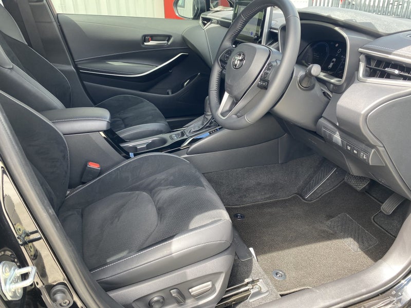 2025 Toyota Corolla ZR 1.8P HYBRID CVT FWD Hatc... image 5