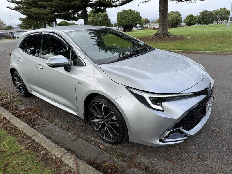 2025 Toyota Corolla ZR 1.8P Hybrid FWD Automati... image 3