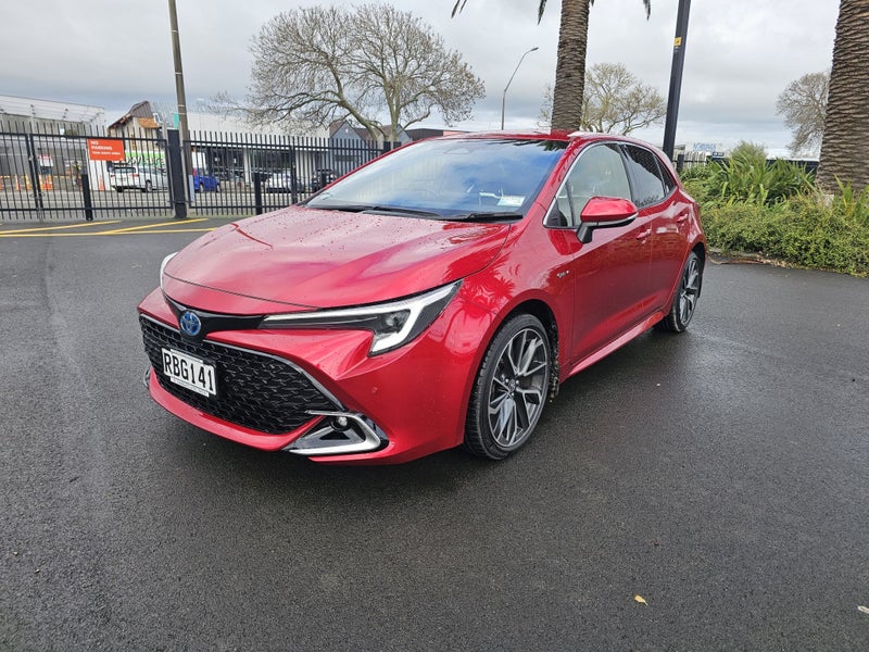 2025 Toyota Corolla ZR 1.8P Hybrid FWD Hatch -... image 3