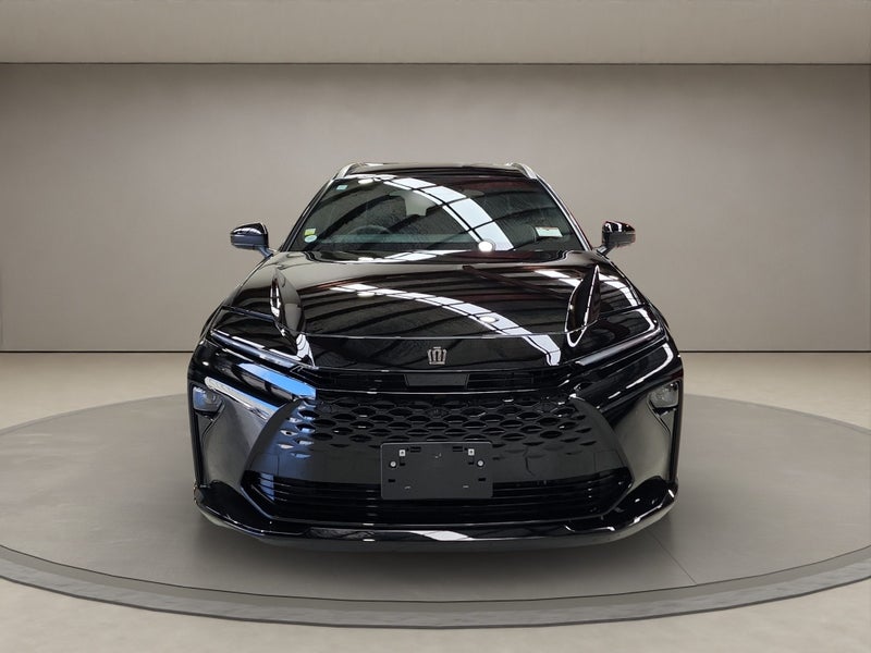 2025 Toyota Crown 2.5L Hybrid Estate Z 4WD SUV image 2