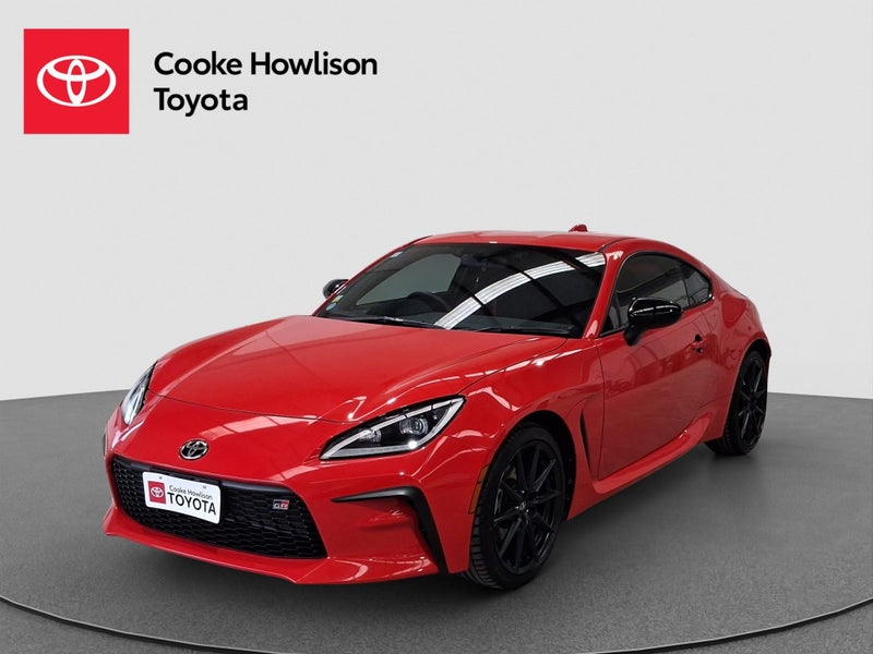 2025 Toyota GR86 2.4L image 3