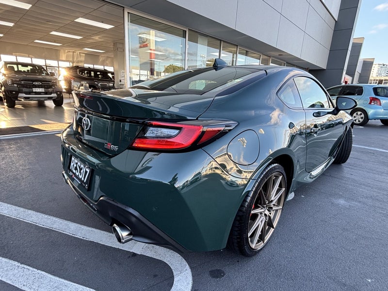 2025 Toyota GR86 Hakone Edition 2.4 PETROL SPOR... image 3