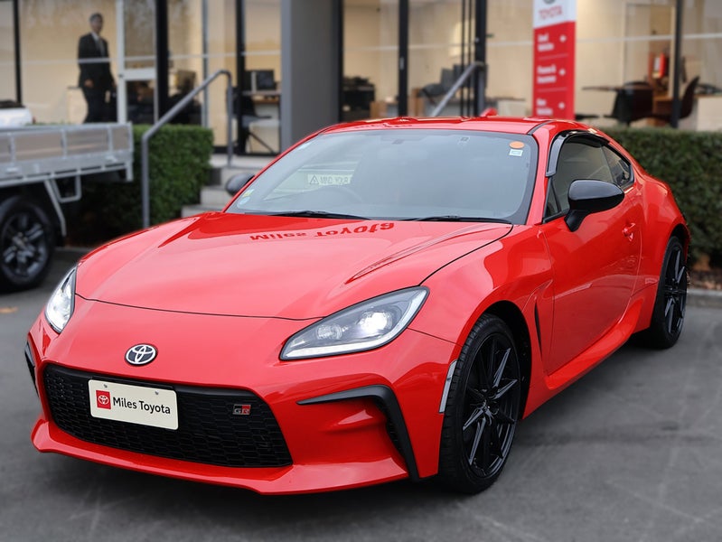2025 Toyota GR86 RZ 2.4 Petrol 2 Dr Coupe 6A 2WD image 3