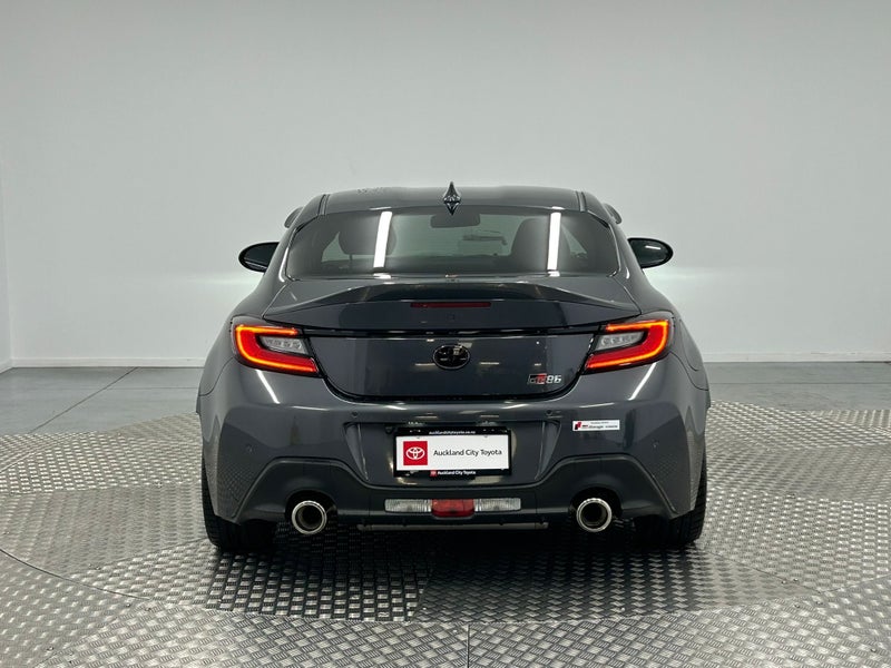 2025 Toyota GR86 RZ 2.4P image 4