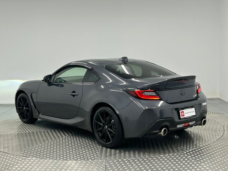 2025 Toyota GR86 RZ 2.4P image 5