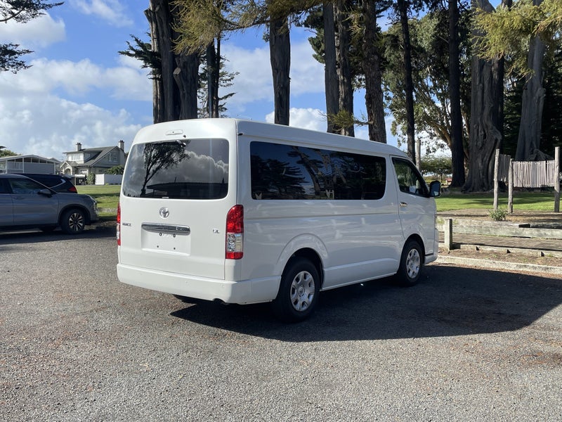 2025 Toyota Hiace 10 Seater 4 Dr Van 2WD Auto image 4