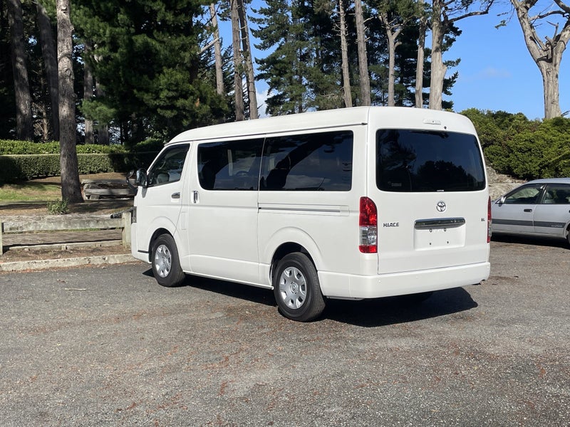 2025 Toyota Hiace 10 Seater 4 Dr Van 2WD Auto image 5
